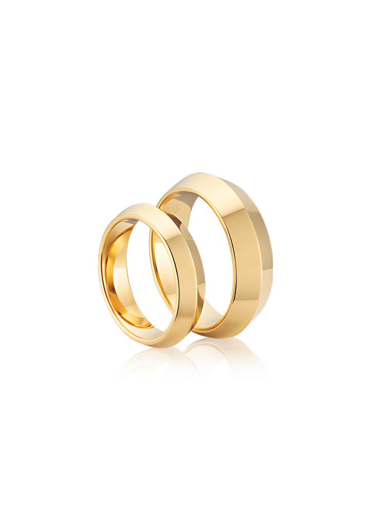 The Knife Edge 9ct Yellow Gold Band