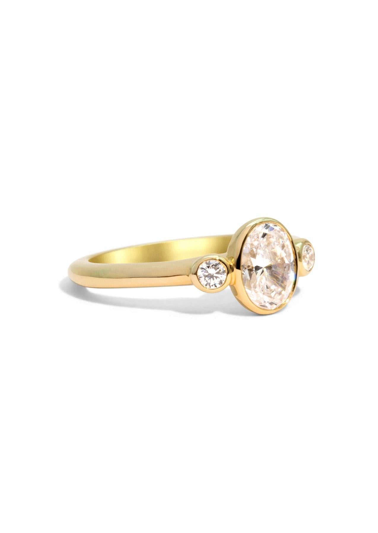 The Beatrice Ring with 0.7ct Oval Cultured Diamond - Molten Store