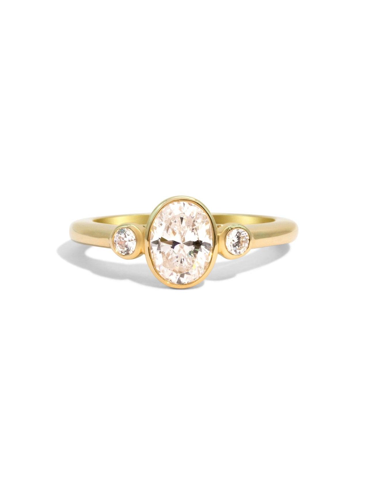 The Beatrice Ring with 0.7ct Oval Cultured Diamond - Molten Store