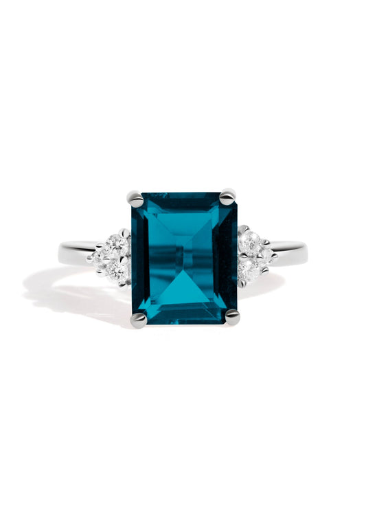 The Curator White Gold Ring with 3.08ct Emerald London Blue Topaz - Molten Store