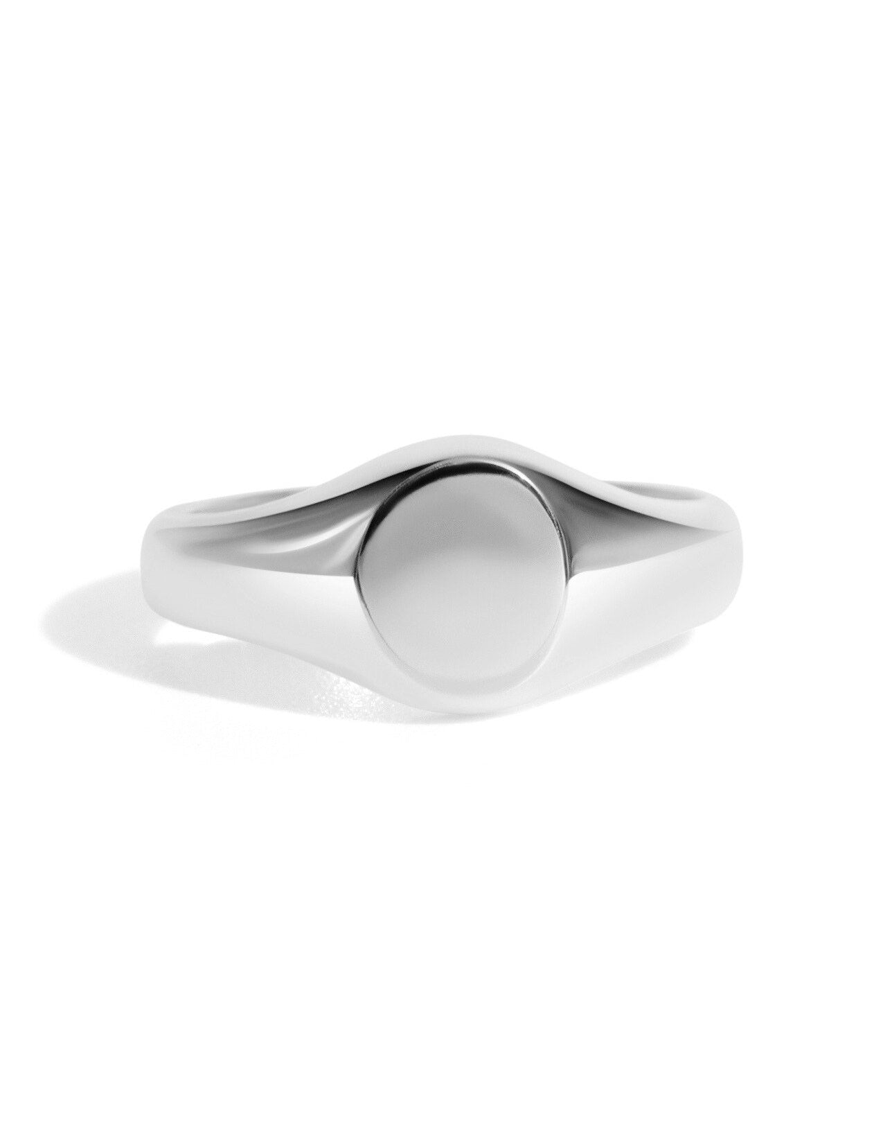 The Echo Platinum Signet Ring - Molten Store