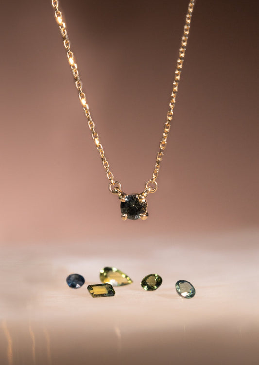 The Eve Necklace with 0.73ct Round Green Sapphire - Molten Store