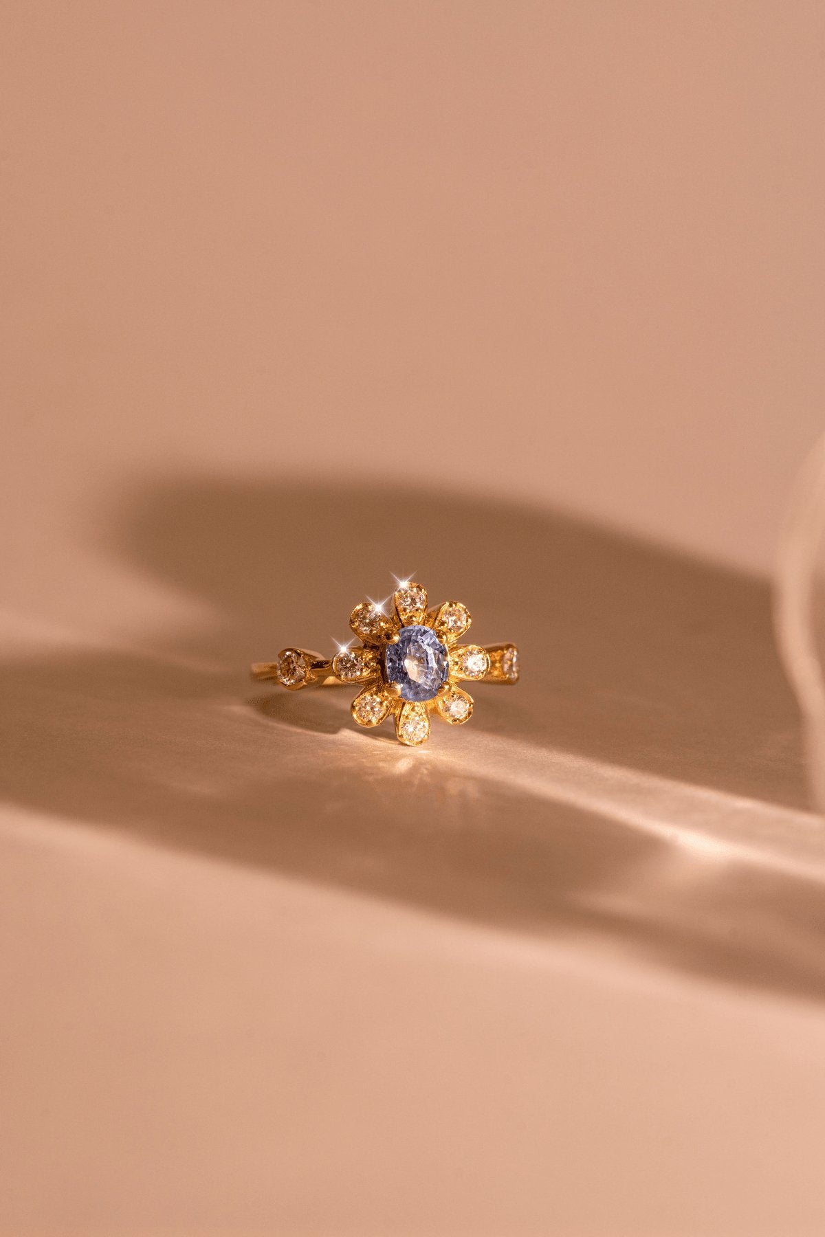 The Flora Ring with 1.03ct Oval Ceylon Sapphire - Molten Store