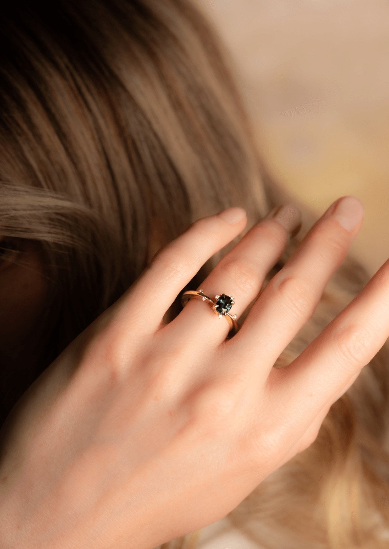 The Juniper Ring with 1.05ct Oval Parti Sapphire - Molten Store