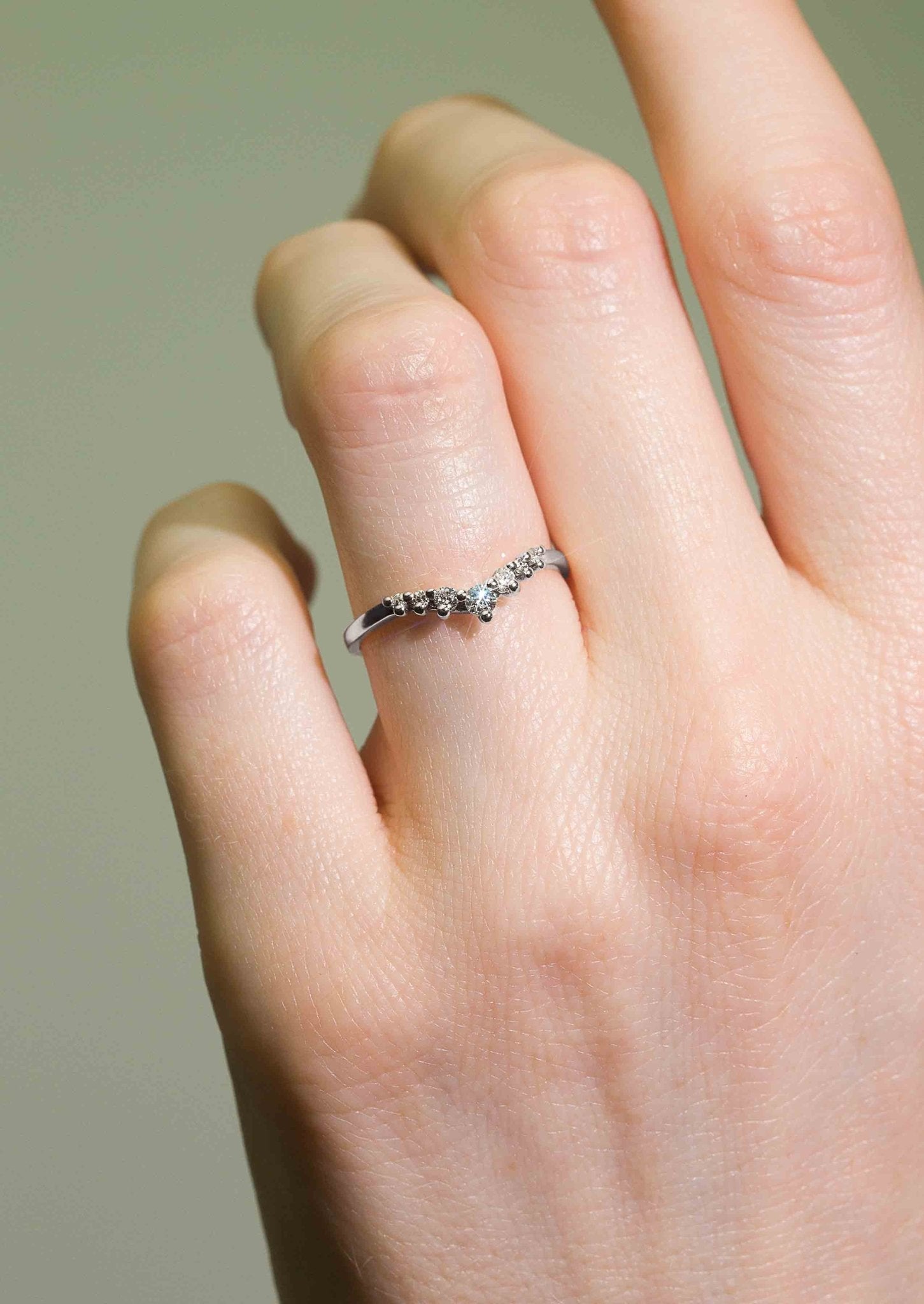 The Petal Diamond Curved Platinum Band - Molten Store