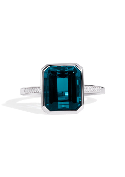 The Still Life White Gold Ring with 3ct Emerald London Blue Topaz - Molten Store