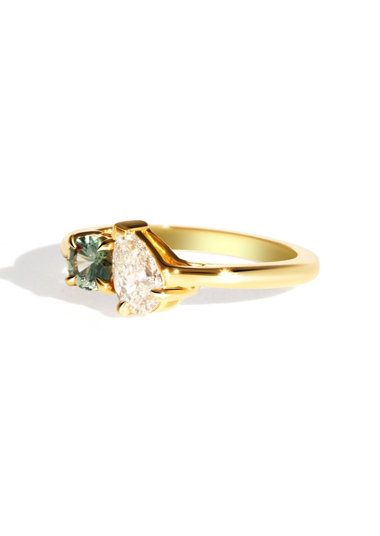 The Toi Et Moi Ring with 0.6ct Pear Cultured Diamond & 0.78ct Round Green Sapphire - Molten Store